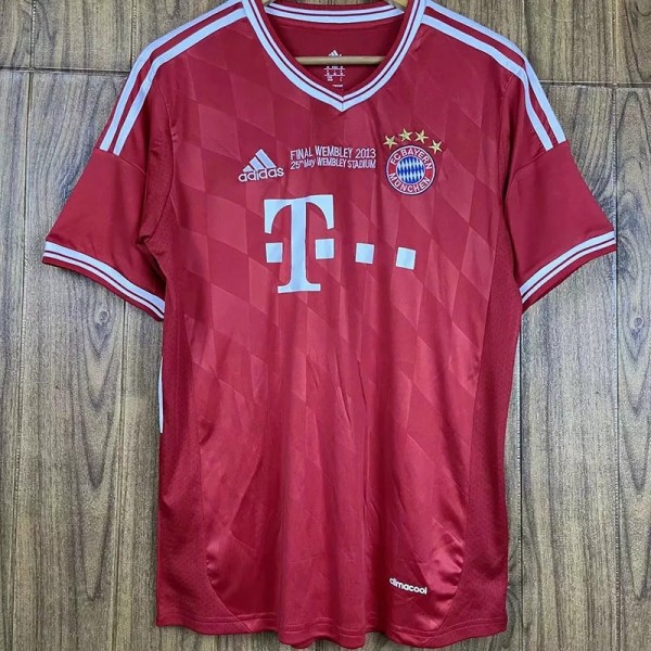 2013 Bayern Home Retro Soccer Jersey (胸前决赛字)