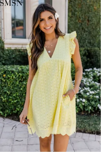 Plus Size Dress 2022 New lace jacquard cut-out V-neck dress women's pocket fabric shorts