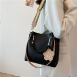 Retro Large-capacity Portable Bucket Bag