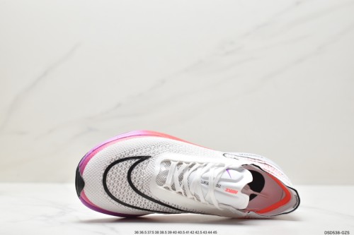 Nike Zoomx Streakfly Proto 跑鞋
