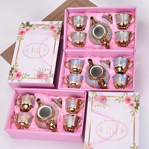 Exquisite tea set