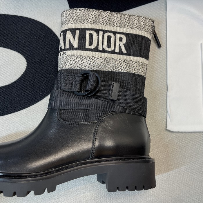 D-Major Boot(Female)-054