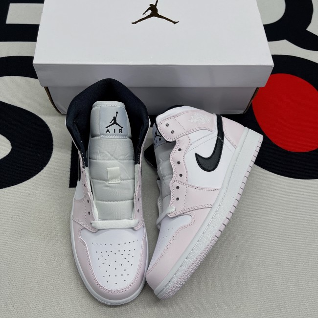 Jordan 1 Mid Barely Rose(Unisex)