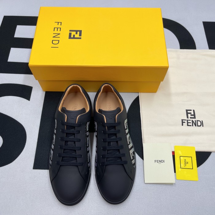 Fendi Leather Low Top(Male)-024