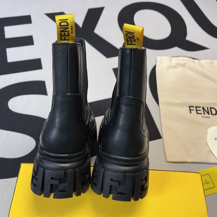 Fendi Force Black Leather Chelsea Boots(Female)-054