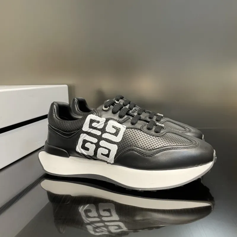 GIV Runner Sneaker(Unisex)