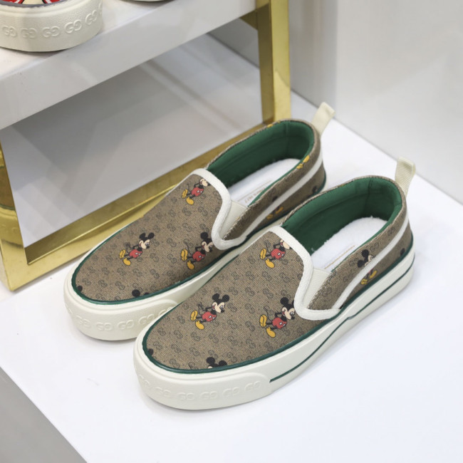 Slip-On Sneaker(Female)