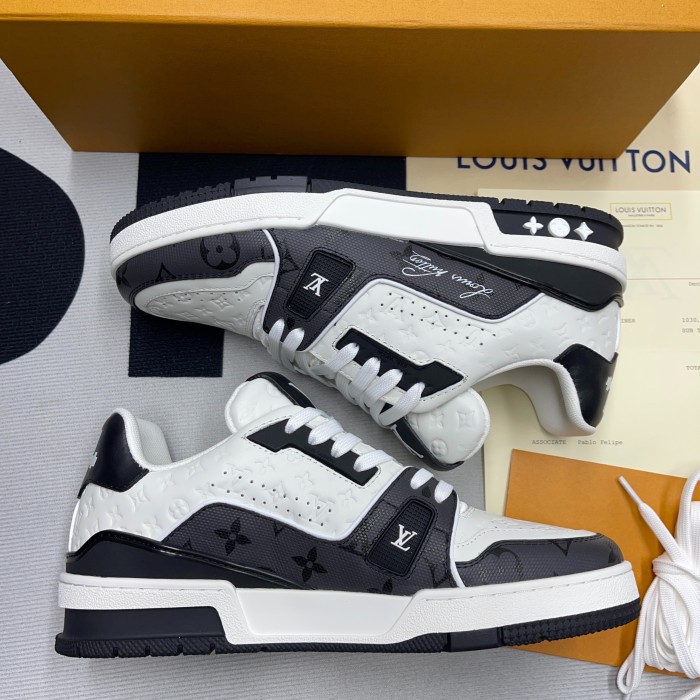 LV Trainer Sneaker(Unisex)