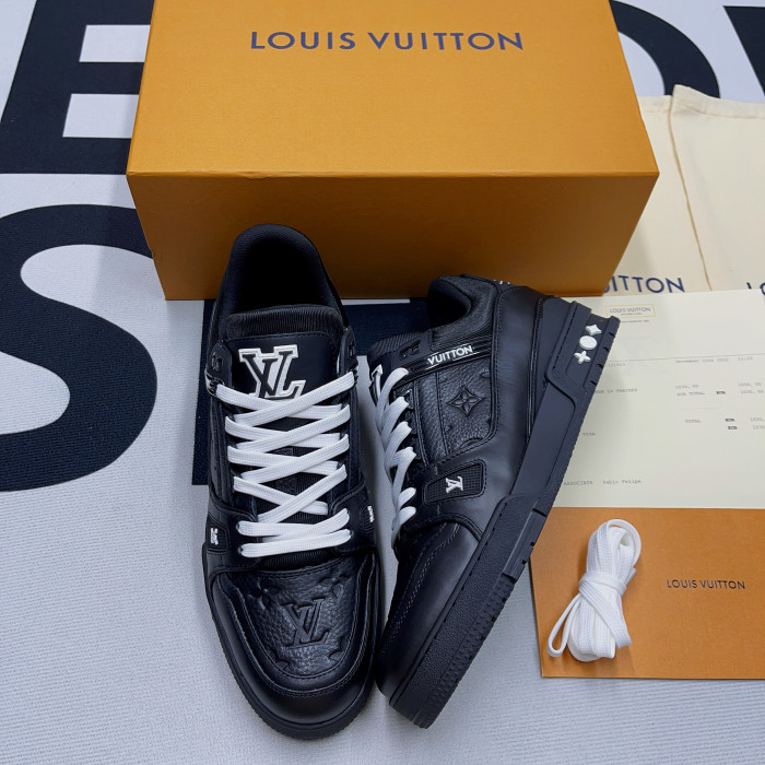 LV Trainer Sneaker(Unisex)