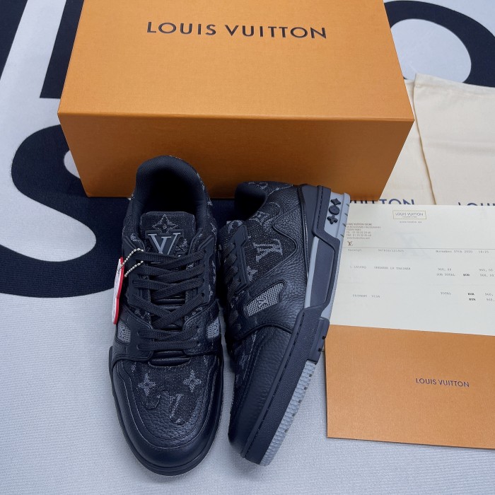 LV Trainer Sneaker(Unisex)