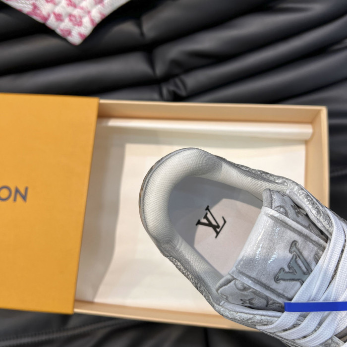 LV Trainer Sneaker(Unisex)