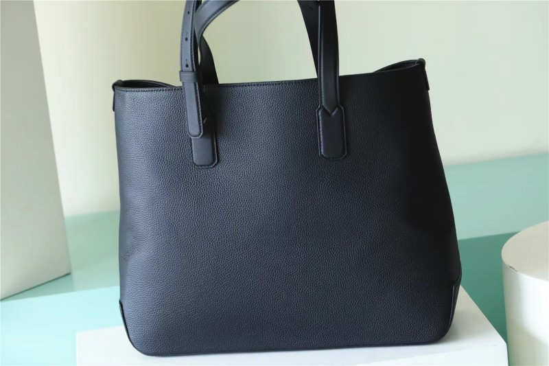 Takeoff Tote(38*32.5*13)-078