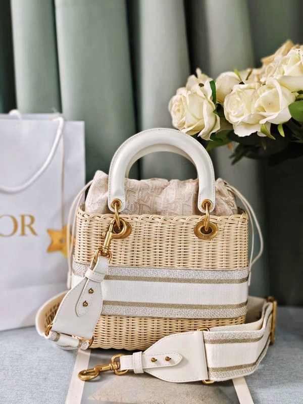 Lady Wicker(24*20*11)-008