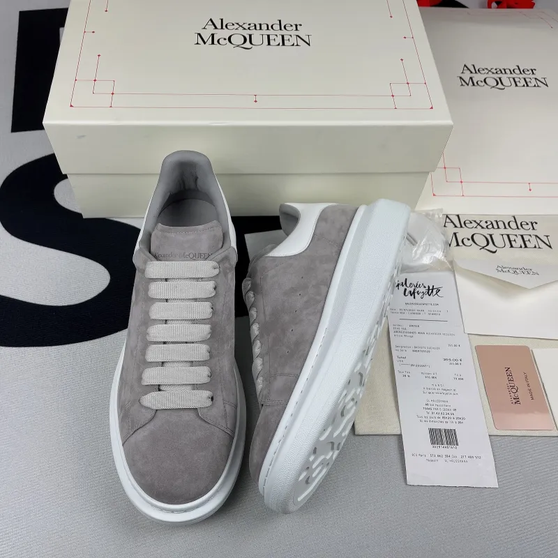 Oversized Sneaker(Unisex)-552