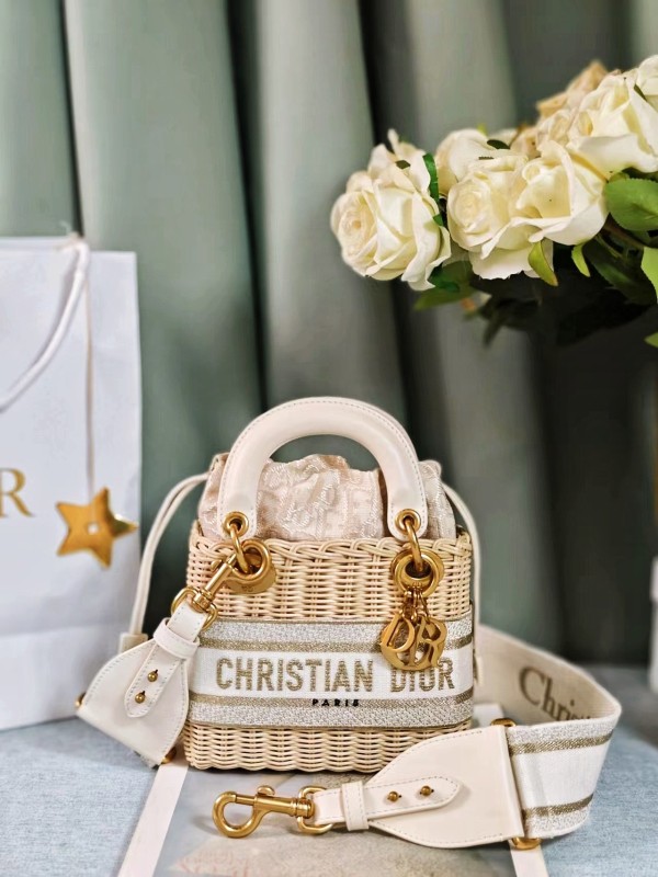 Lady Wicker(17*15*7)-057