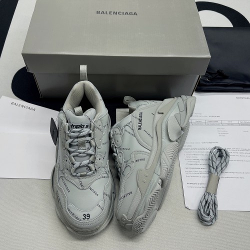 Triple S Sneaker(Unisex)-015