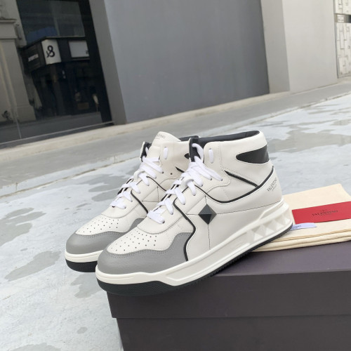 One Stud Mid-Top Nappa Sneaker(Male)