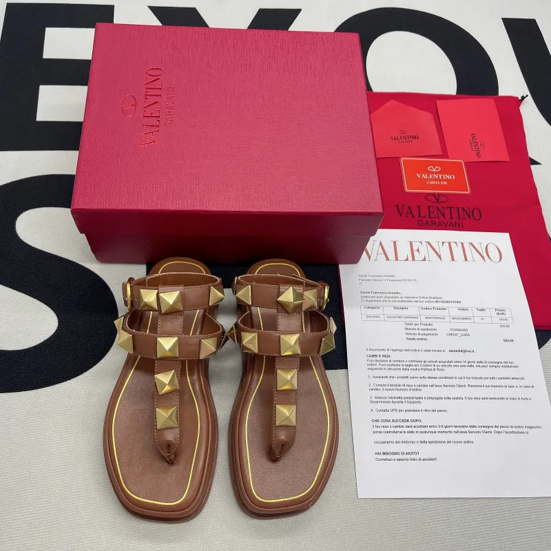 Rockstud Flat Sandal(Female)