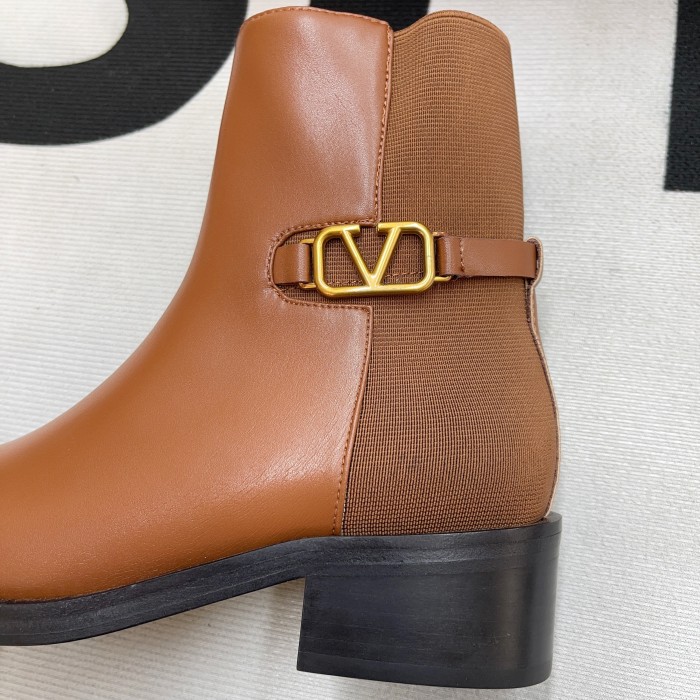 VLOGO Signature Calfskin Ankle Boot(Female)