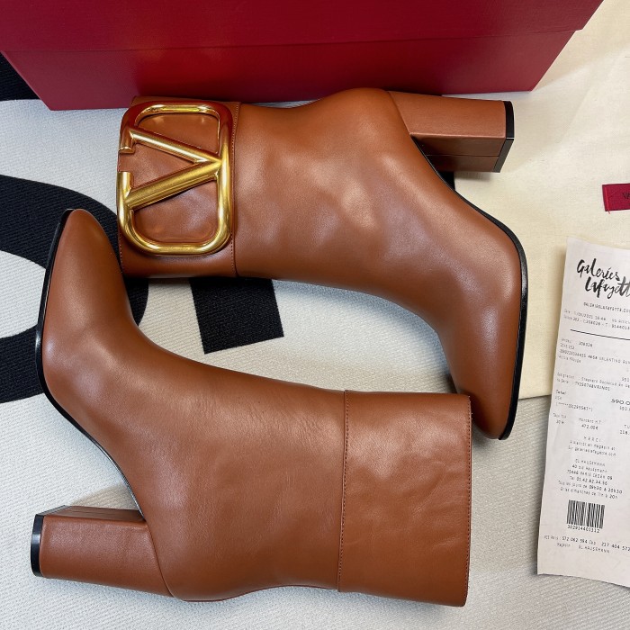 VLOGO Signature Calfskin Ankle Boot(Female)