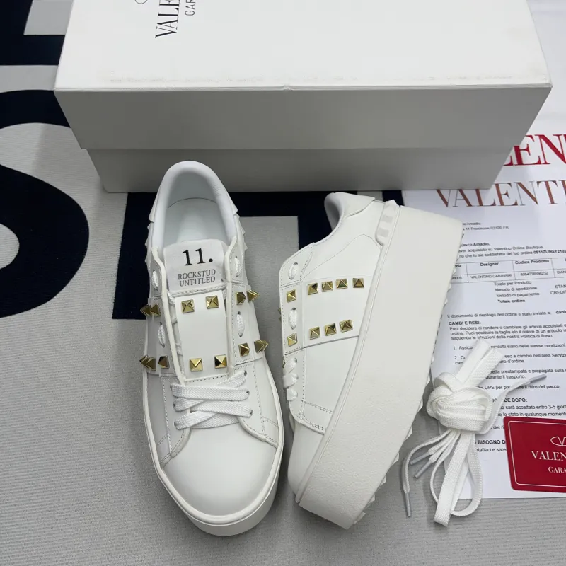 Flatform Rockstud Untitled Sneaker(Female)