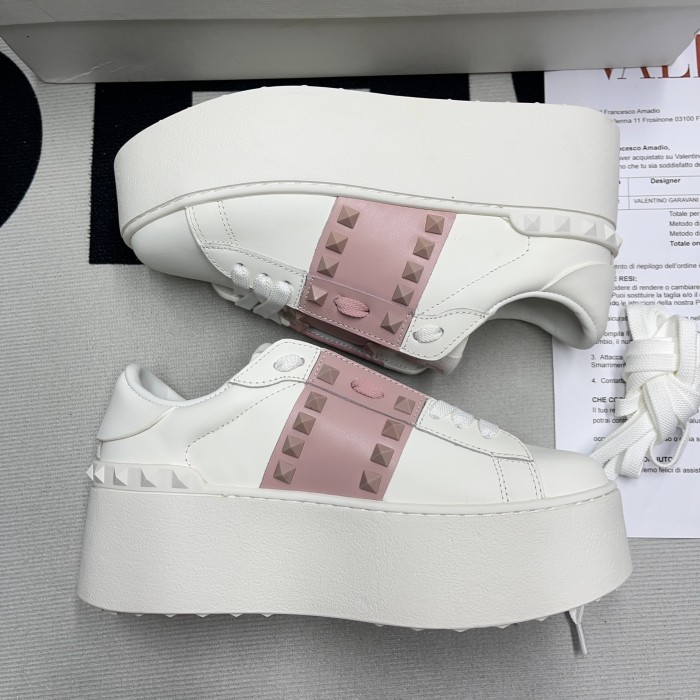 Flatform Rockstud Untitled Sneaker(Female)