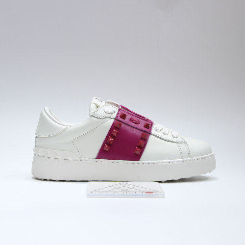 Rockstud Untitled Sneaker(Female)