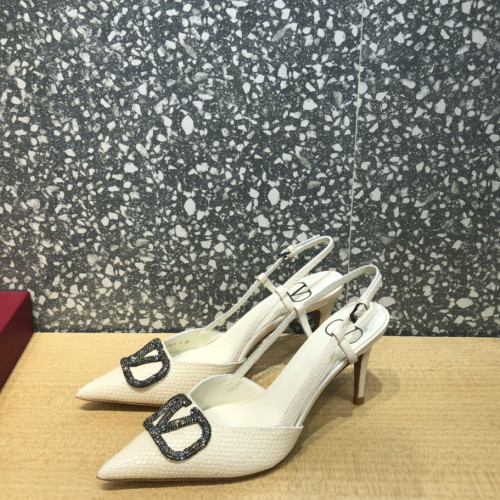 VLOGO Signature SlinGback Pump(Female)