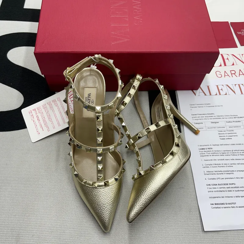 Rockstud Ankle Strap Pump(Female)