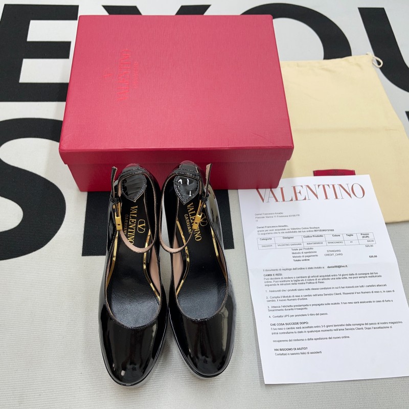Valentino Garavani Tan-Go Platform Pump in Patent Leather(Female)