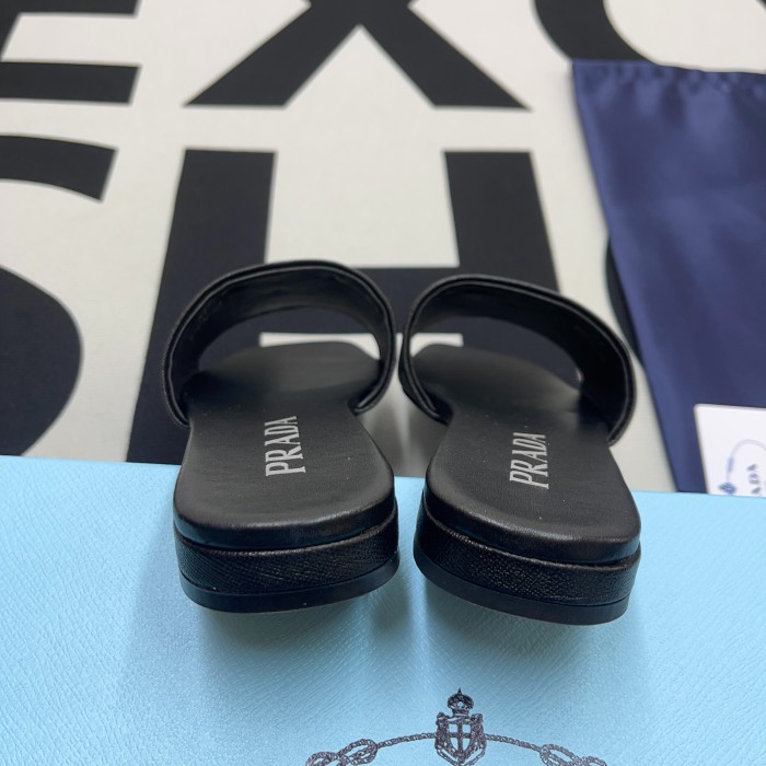 Prada Logo Slide Sandals(Female)