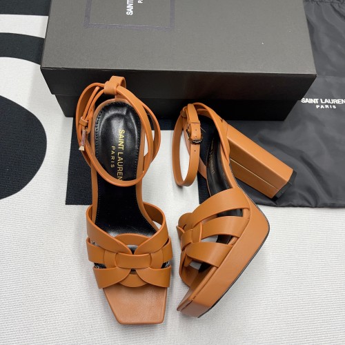 Tribute Platform Sandals(Female)