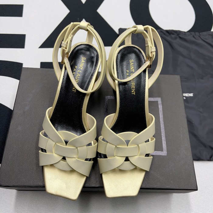 Tribute Heeled Sandal(Female)