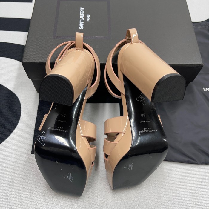 Tribute Platform Sandals(Female)