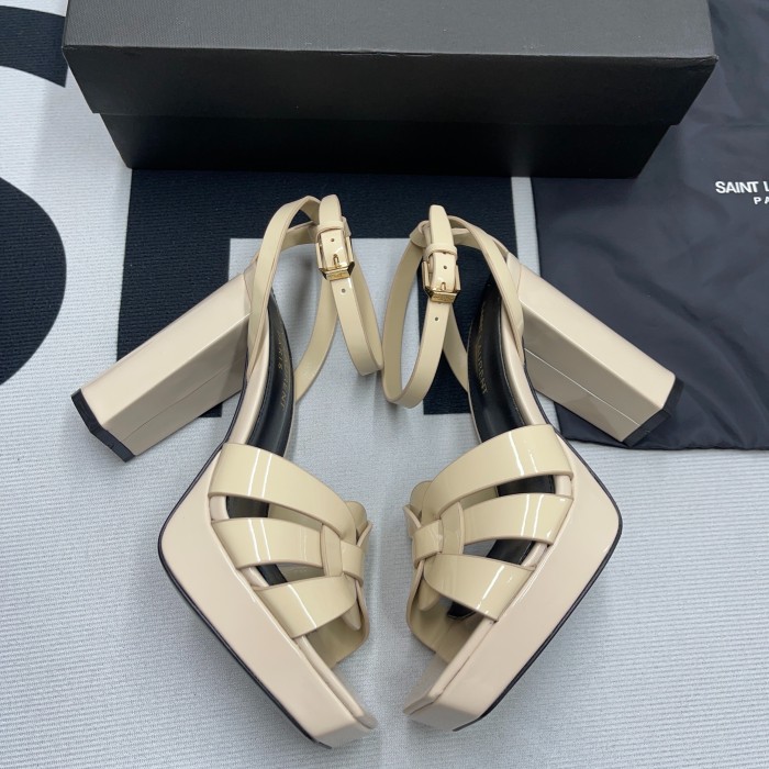 Tribute Platform Sandals(Female)