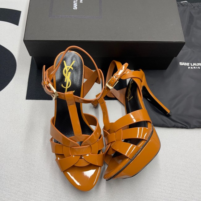 Tribute Platform Sandals(Female)