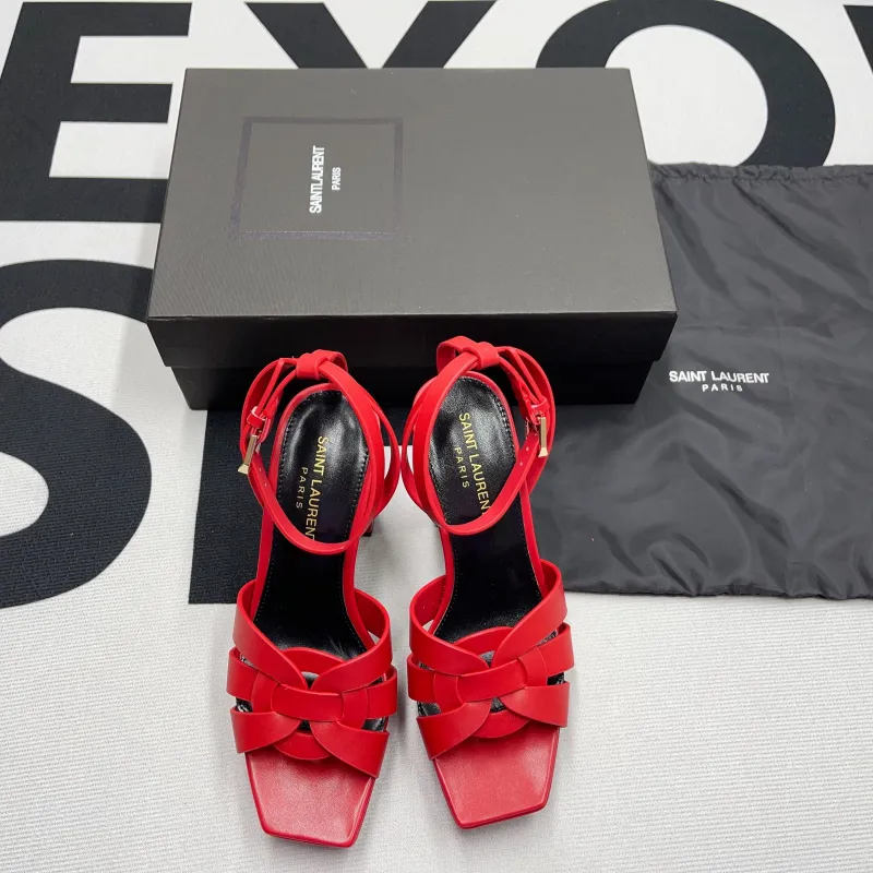 Tribute Platform Sandals(Female)