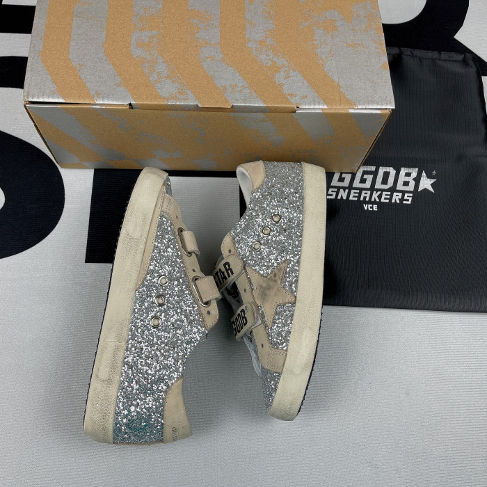 Superstar Sneaker(Female)