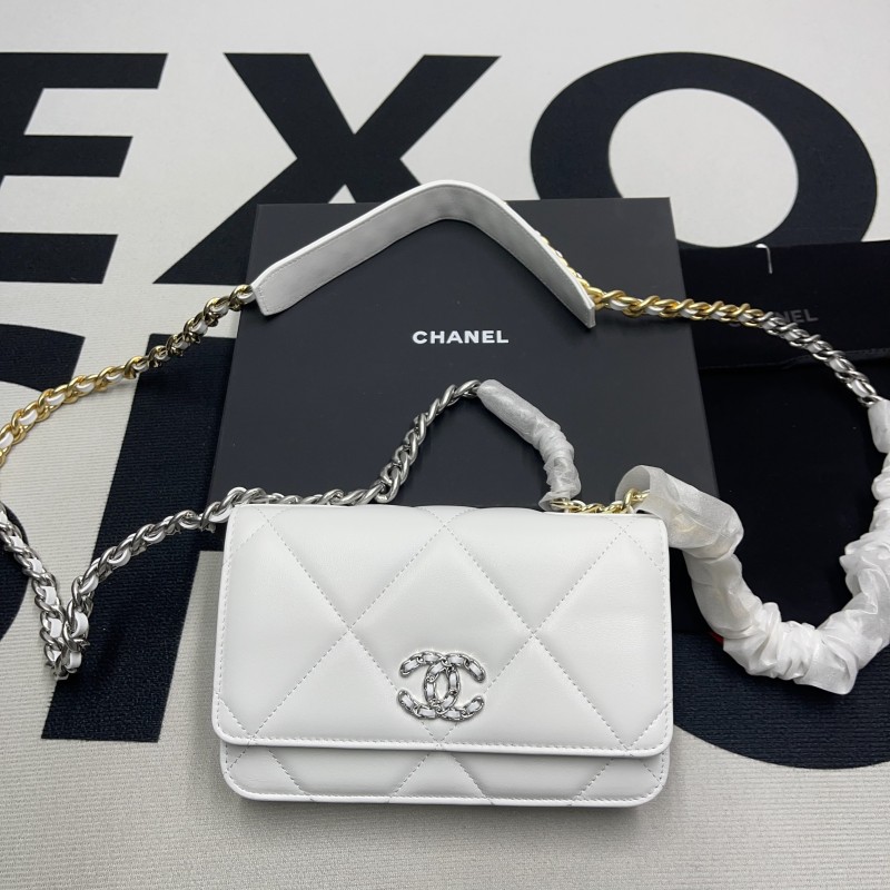 Chanel 19 Flap Bag(19.2*3.5*12.3cm)-016