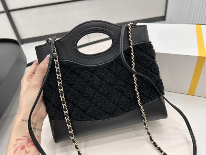 Chanel 23A 31Bag Mini(22*23*5.5cm)-087