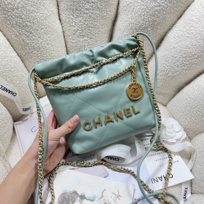 Chanel 22 Handbag Mini 23S(20*19*6cm)-086