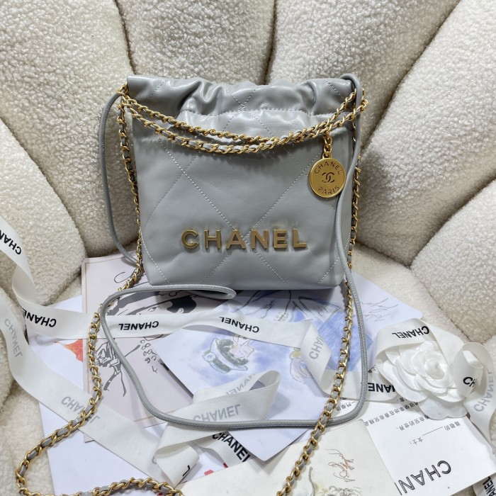 Chanel 22 Handbag Mini 23S(20*19*6cm)-086