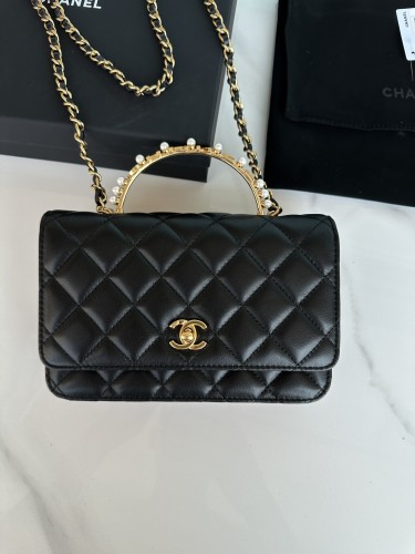 Chanel  Flap Bag Woc 23B(19*12.5*3.5cm)-006