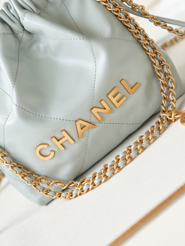 Chanel 22 Handbag Mini(20*19*6cm)-086