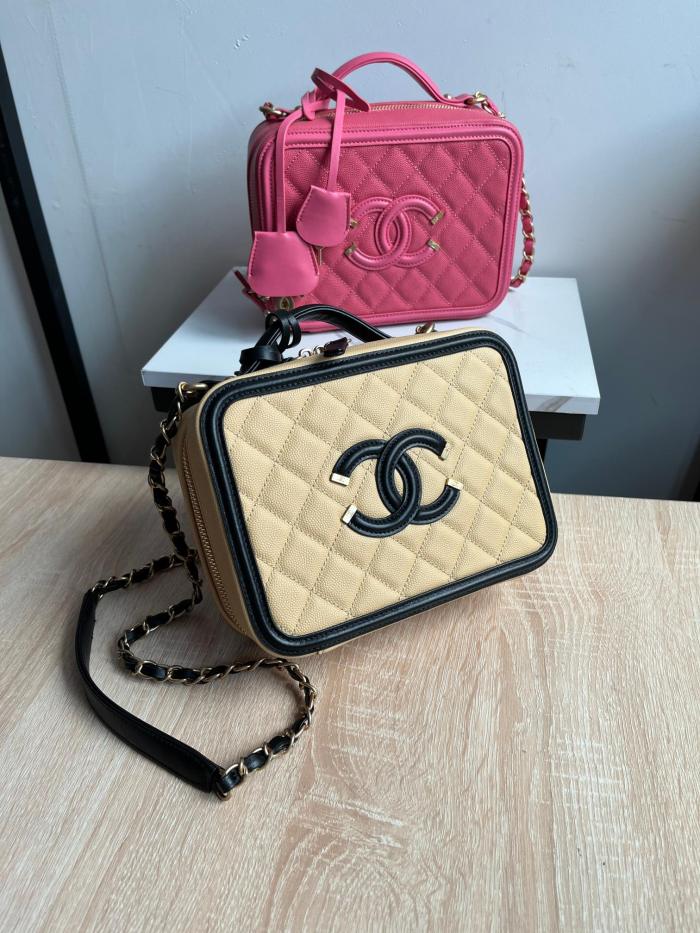 Chanel 23K Box Bag with Handle(21*16*7.5cm)-036