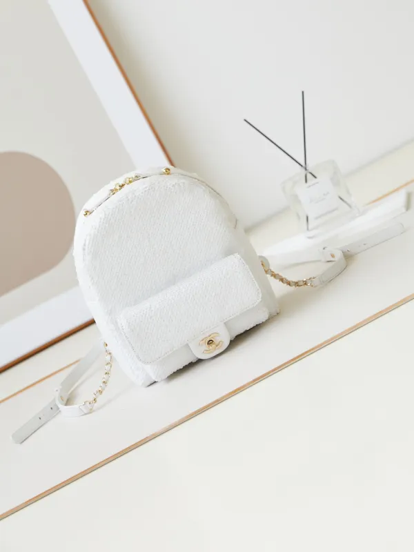 Chanel Backpack(24*21*9.5cm)-039
