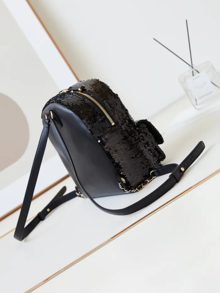 Chanel Backpack(24*21*9.5cm)-039