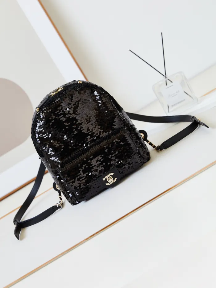 Chanel Backpack(24*21*9.5cm)-039
