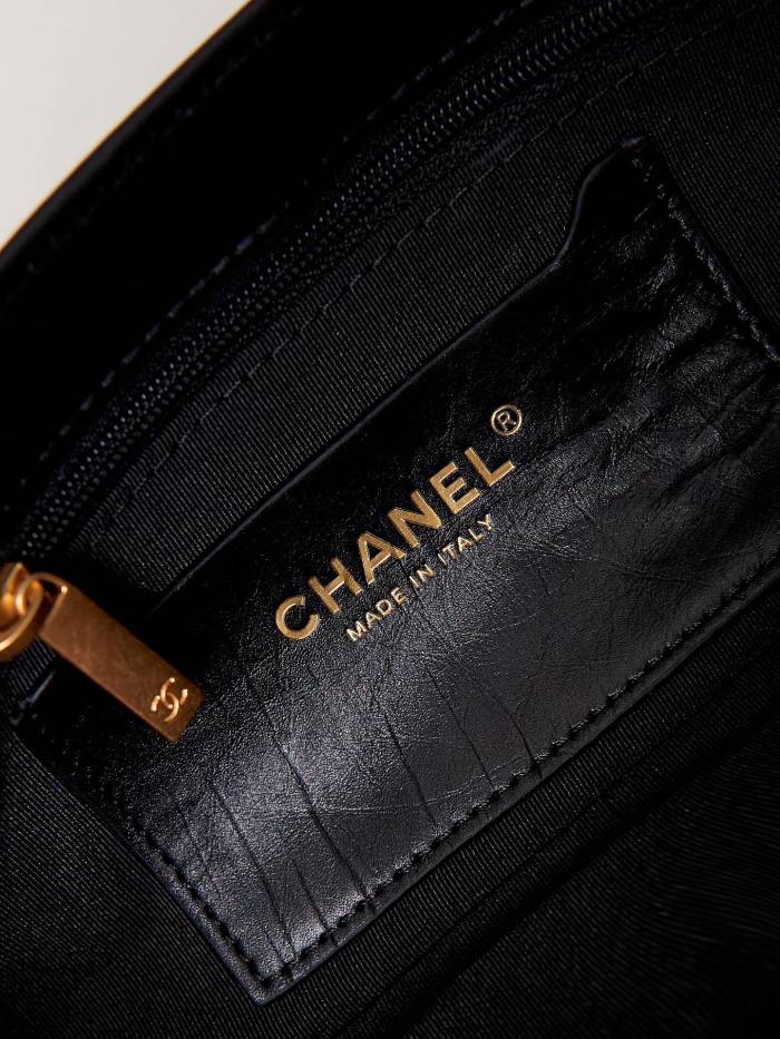 Chanel 23S Messenger Bag(26*18.5*8cm)-037