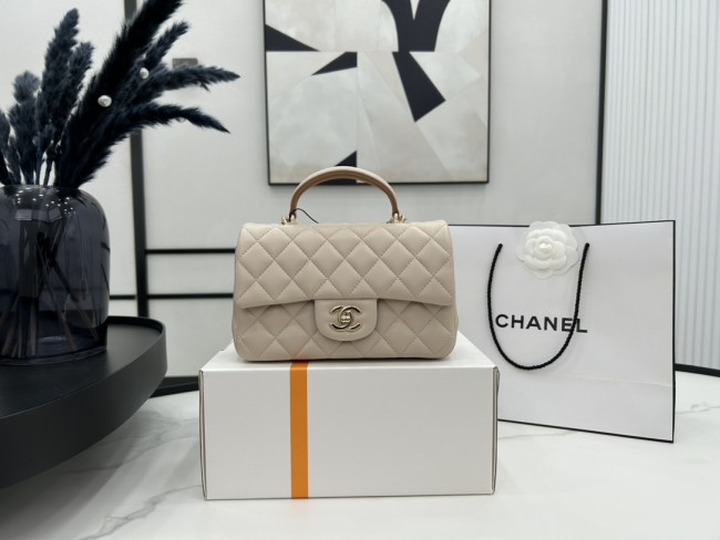 Chanel 23P Classic Flap Handle Mini(20*12*6cm)-037